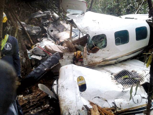 ‘Miracle’ mom and baby survive Colombia jungle plane crash