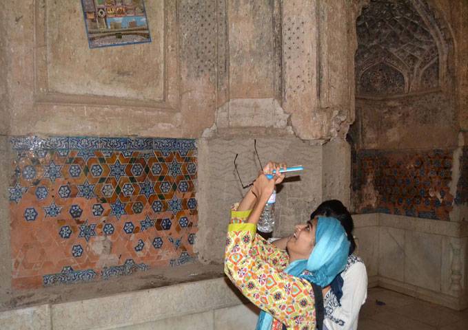 Kalhoro Dynasty tomb