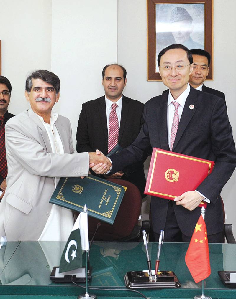  China, Pakistan sign $10m grant pact