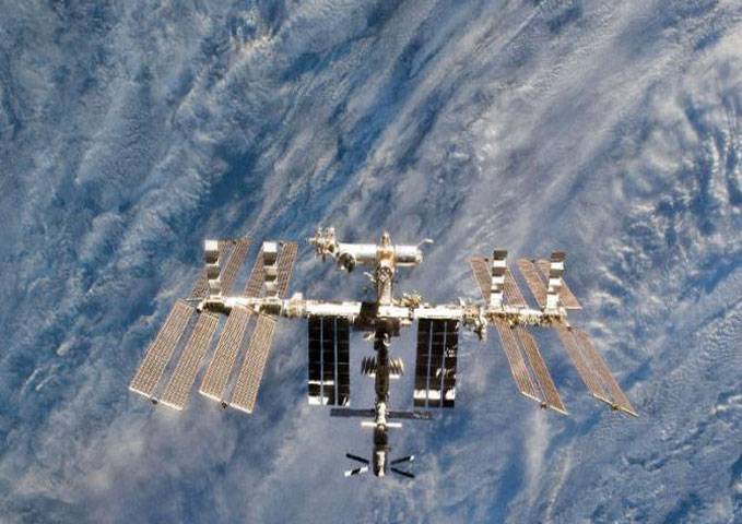 ISS astronauts dodge flying Russian space debris
