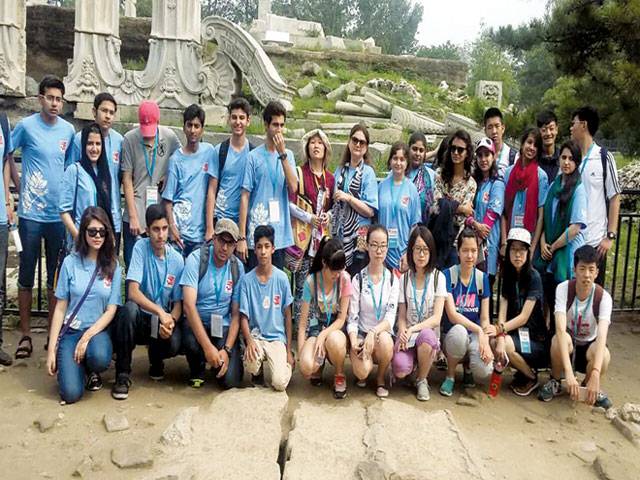Roots students attend summer camp in Beijing