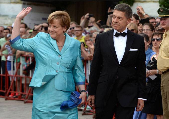 Merkel lauds Bayreuth opera fest 