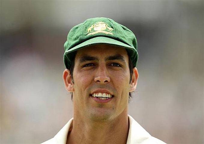 Mitchell Johnson eyes mentor Lillee's record