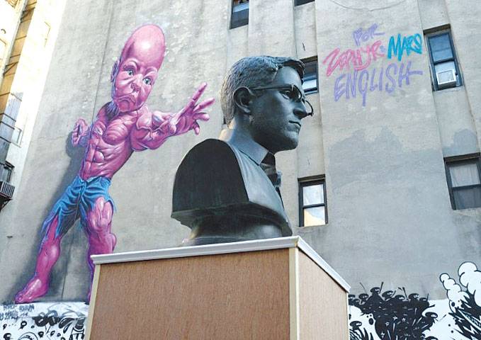 Snowden kicks off NY art festival