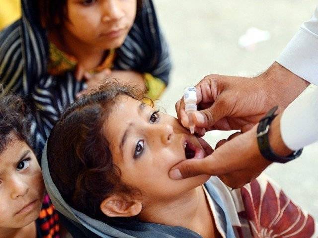 Pakistan, Afghanistan must step up against polio: WHO