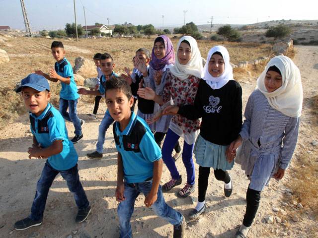  Palestinians schoolchildren
