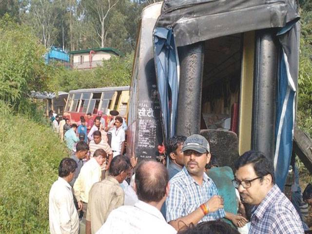 Two British women killed in Indian train derailment