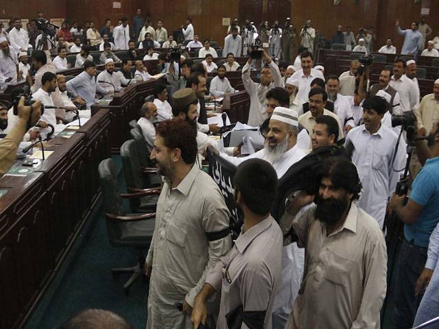 Opposition councilors tore budget bills announce by City Mayor in Peshawar 