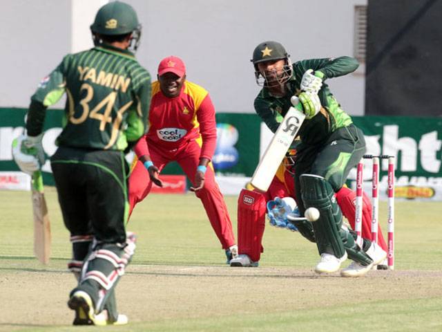 Zimbabwe stun Pakistan to level ODI series at 1-1