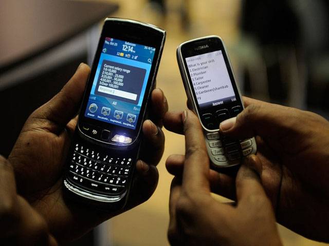 Mobile phones transforming Africa but growth to slow