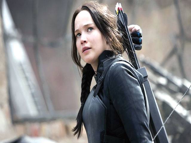 Fans await premiere of final Hunger Games