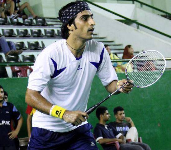 Murad earns national badminton title