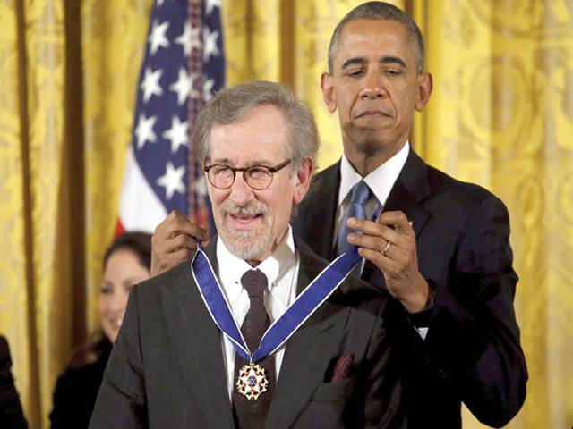 Obama lauds Spielberg’s ‘boundless imagination’ 