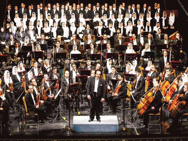 Iran orchestra barred over women musicians