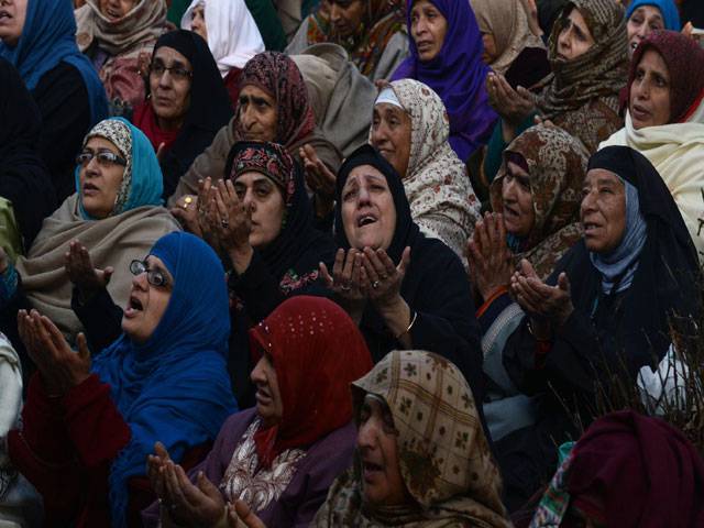 Kashmiri Muslims offer Khoji Diggar1