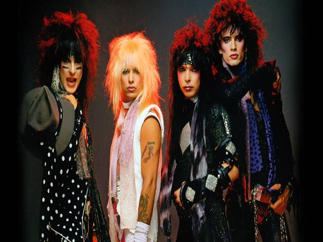 Motley Crue signs out with film of final blowout