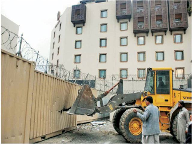 CDA removes barriers around a hotel