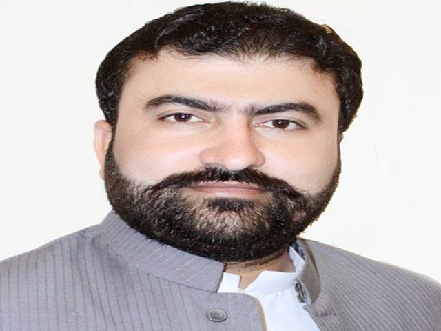 Balochistan minister escapes bomb blast