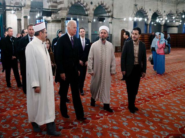 US VP Joe Biden visits mosque