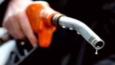 Minister hints at Rs5/litre cut in petroleum prices