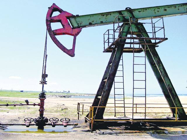 Industry for full benefit of global oil price cut to masses