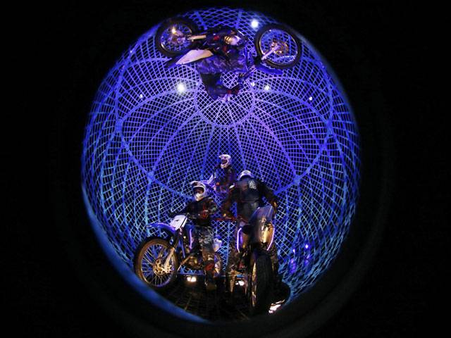 Bikers perform in Globe of Terror