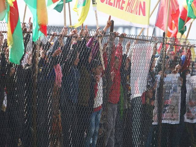 Kurdish people hold protest1