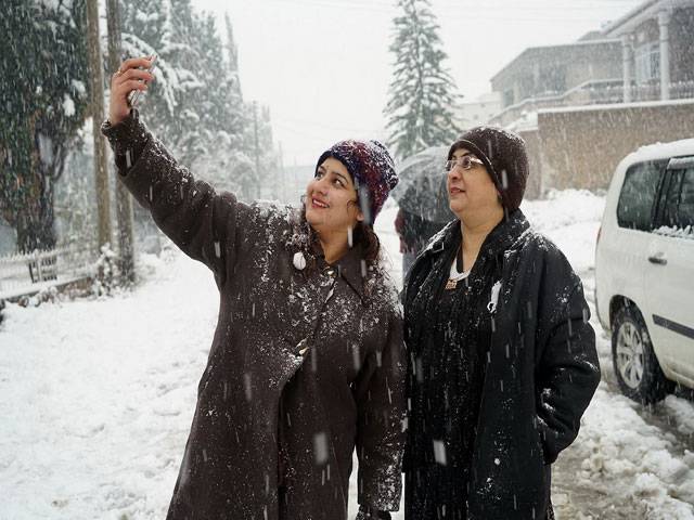 Snowfall in Pakistan1