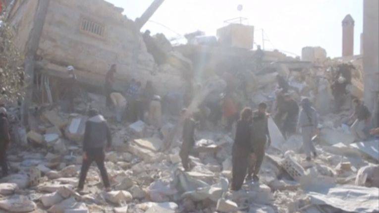 Syria airstrikes kill 50 in hospital, school 
