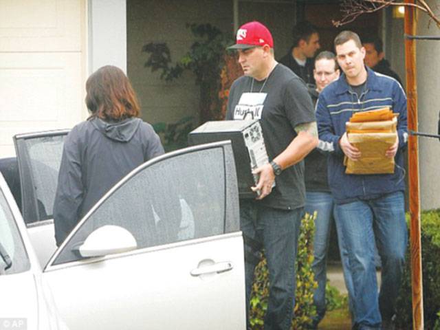FBI raids home of San Bernardino shooter's brother