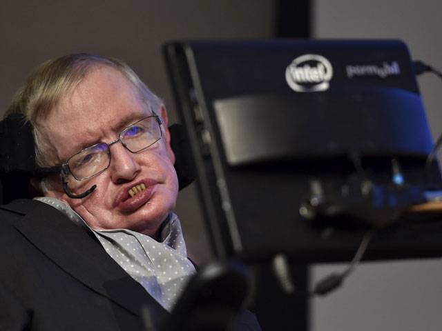 Stephen Hawking urges Britain to remain in EU