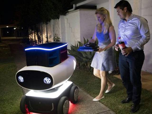 Domino’s to trial robots for pizza delivery 