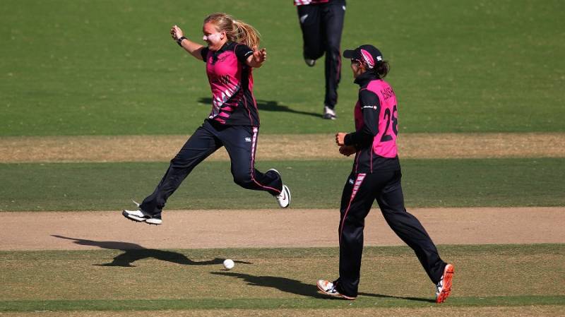 New Zealand women first to reach semis 