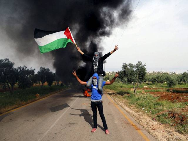 Palestinian protesters1