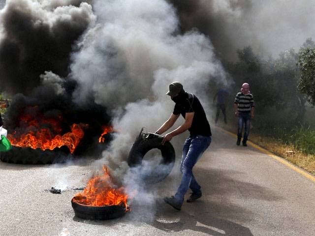 Palestinian protesters1
