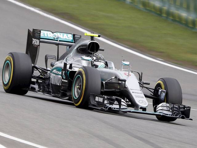 Rosberg grabs China pole as Hamilton stalls