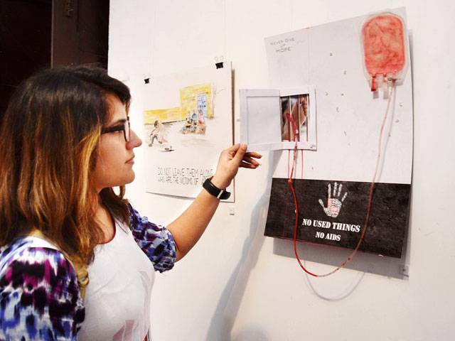 Art students move against HIV/AIDS