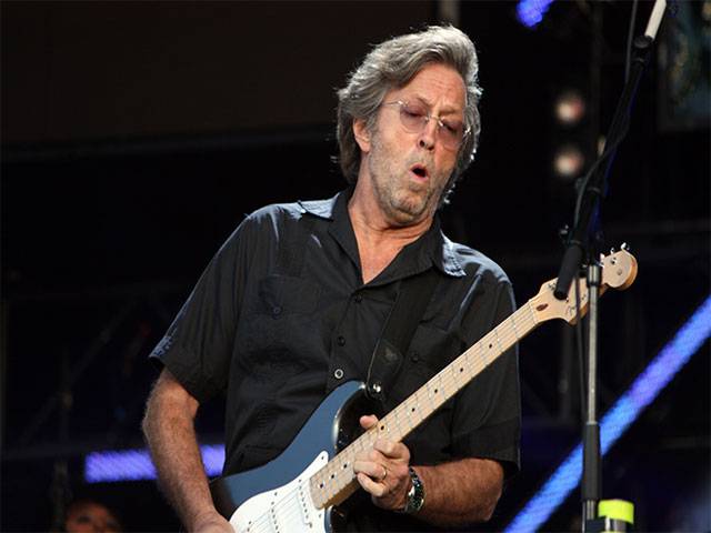 Clapton returns to blues roots on new album 