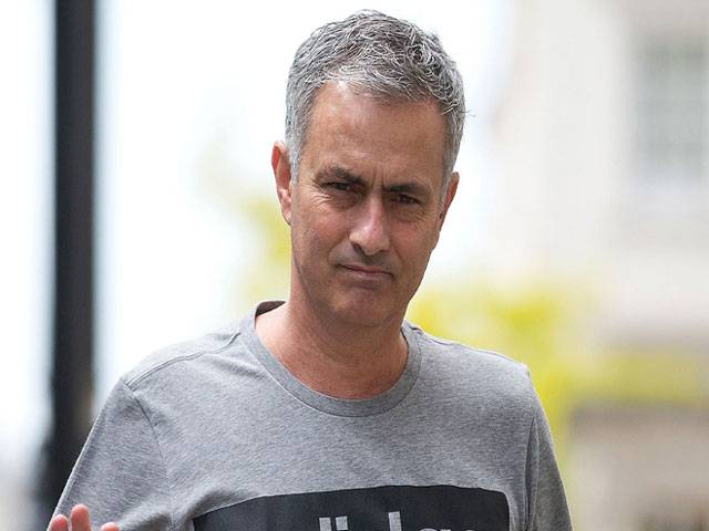 United appoint supercoach Mourinho