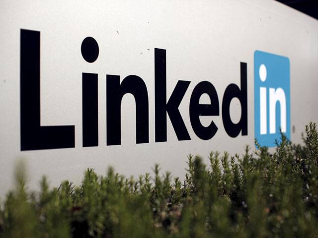 Microsoft unveils plan to buy LinkedIn for $26.2b