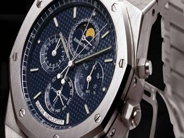 Paris thieves steal $3.3m in luxury watches