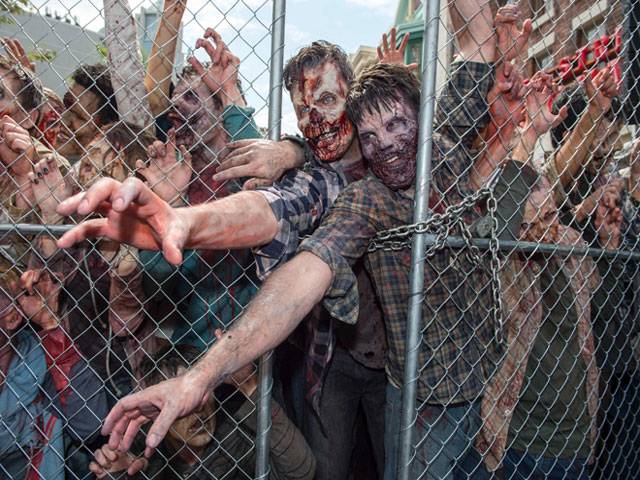 The Walking Dead invade Universal Studios