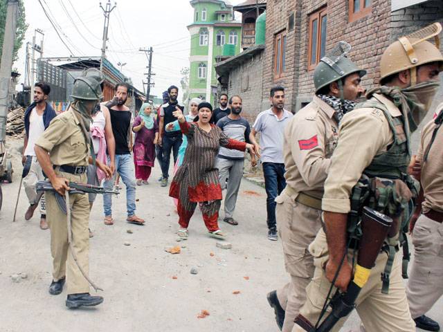 Indian troops shoot dead 11 Kashmiri protesters
