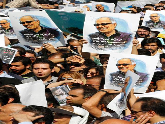 Iran bids farewell to late director Kiarostami
