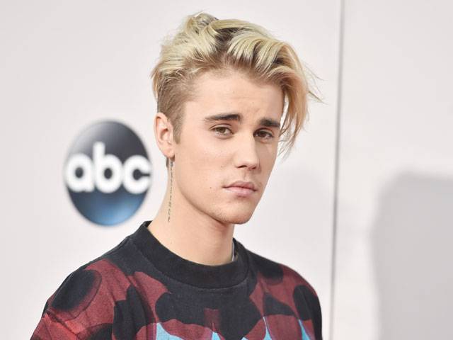 Bieber sides with West in Swift feud