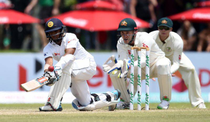 Mendis gives Sri Lanka edge against Australia