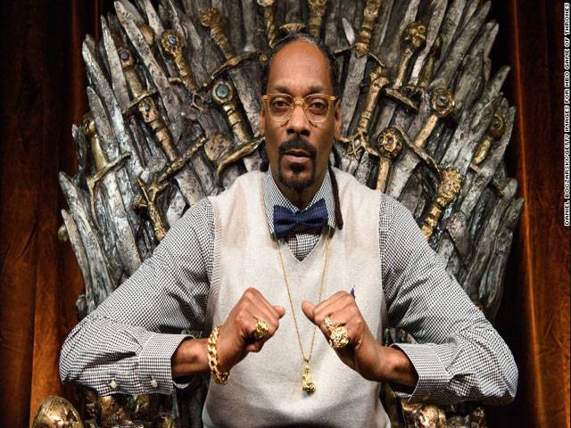 Snoop Dogg, Khalifa gig abandoned after railing collapse