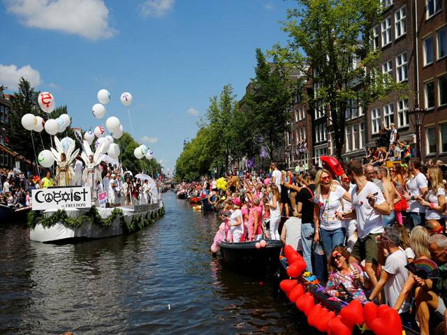 Annual Canal Parade1