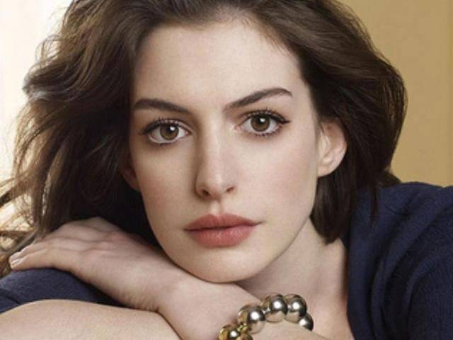 Anne Hathaway not worried about weight