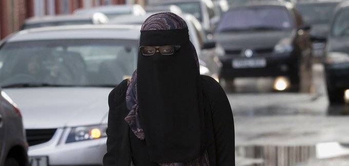 Germany proposes burqa ban in public places